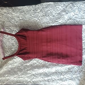 BCBGMAXAZRIA SIZE 6 MAROON